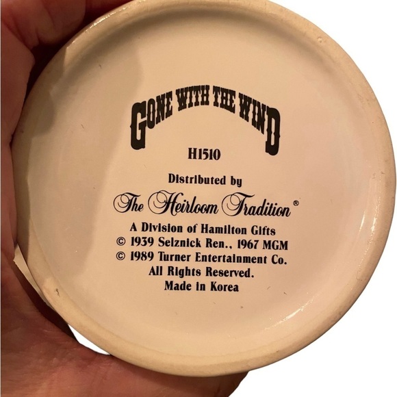 The Heirloom Tradition, Vintage “Gone with the Wind” Coffee Mugs!  Set of 2. - Picture 5 of 6